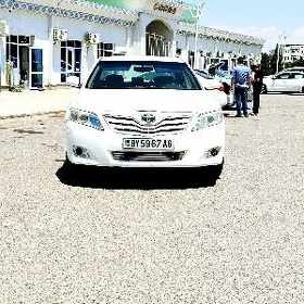 Toyota Camry 2010