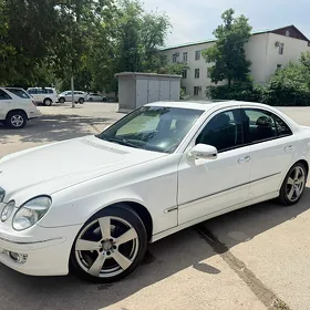 Mercedes-Benz E320 2008