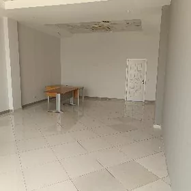 Ofis un Bos Pomişenya