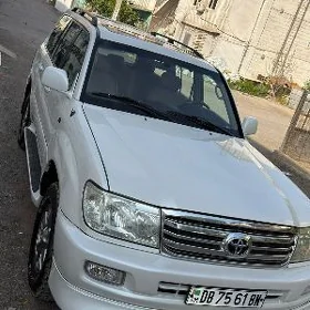 Toyota Land Cruiser 2000
