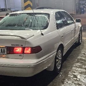 Toyota Camry 1999