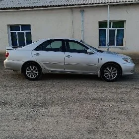 Toyota Camry 2003