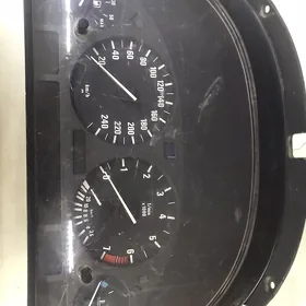 BMW панель прибора