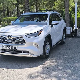 Toyota Highlander 2022