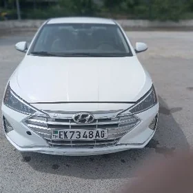 Hyundai Elantra 2021