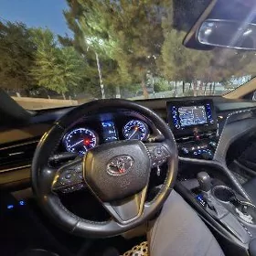 Toyota Camry 2021