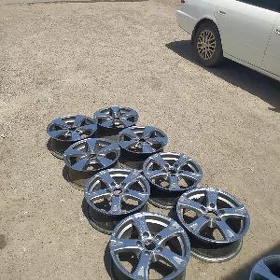 tayota disga hrom R15