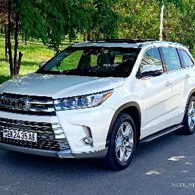 Toyota Highlander 2016