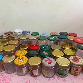 Банки с крышками