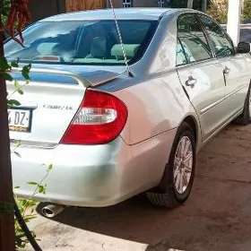 Toyota Camry 2004
