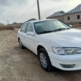 Toyota Camry 2000
