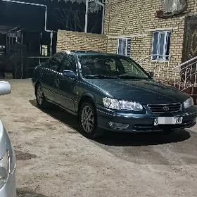 Toyota Camry 2001