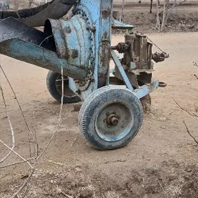 MTZ T-28 1991