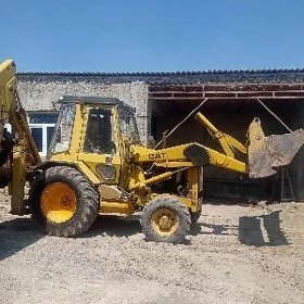 Caterpillar 420 Series 2017