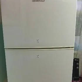Beko uly holodilnik