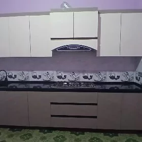 Kuhuni mebel