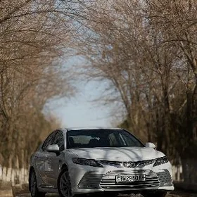 Toyota Camry 2021