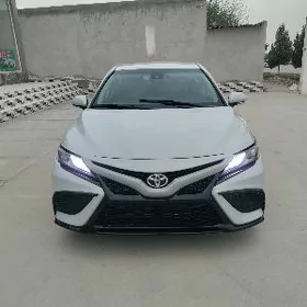 Toyota Camry 2023
