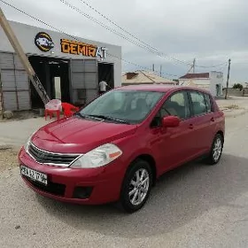 Nissan Versa 2010