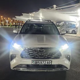 Toyota Highlander 2020