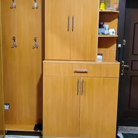 прихожка почти новый