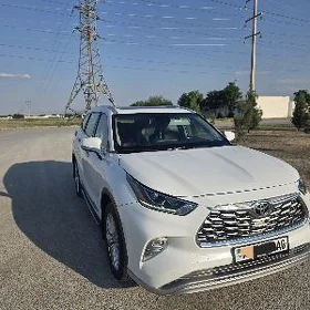 Toyota Highlander 2020