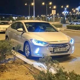 Hyundai Elantra 2018