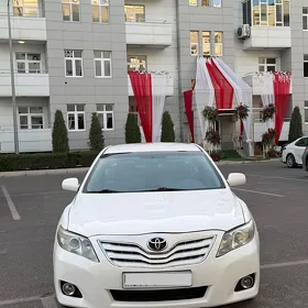 Toyota Camry 2010