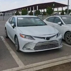 Toyota Camry 2022