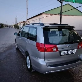 Toyota Sienna 2007