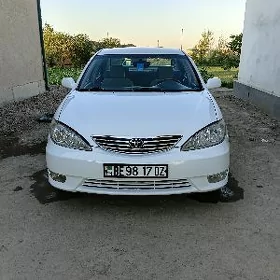 Toyota Camry 2004