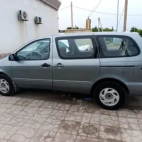 Toyota Sienna 2000