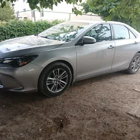 Toyota Camry 2015