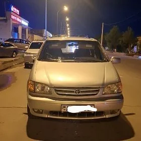 Toyota Sienna 2002