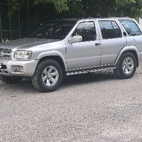 Nissan Pathfinder 2002