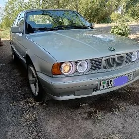 BMW E34 1990