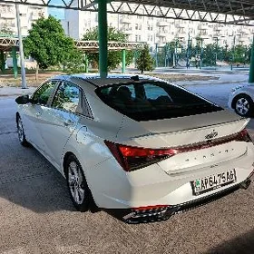 Hyundai Elantra 2021