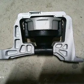 Mazda 3 mator karopka paduşka