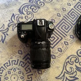 Nikon B90
