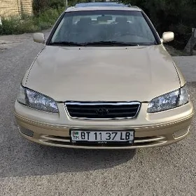 Toyota Camry 2000