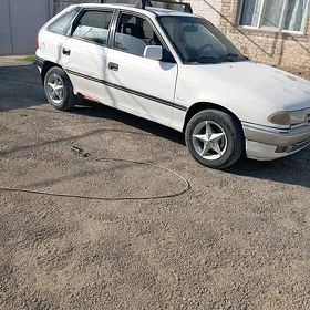 Opel Astra 1992