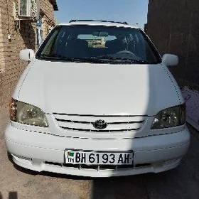 Toyota Sienna 2002