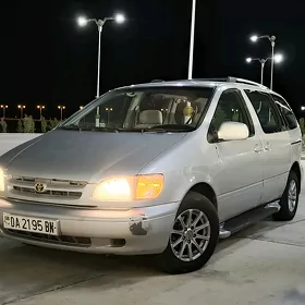 Toyota Sienna 1998
