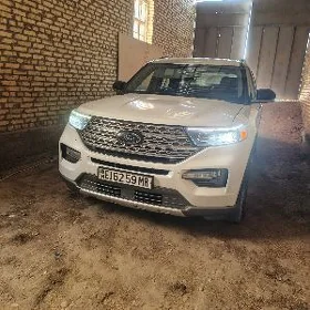 Ford Explorer 2022