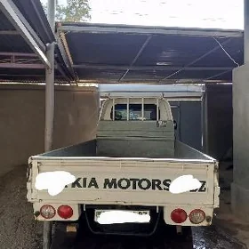 Kia Bongo 2011