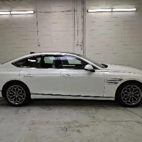 GENESIS  G80  2024