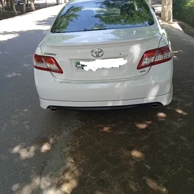 Toyota Camry 2011