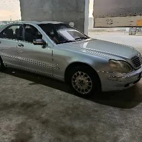 Mercedes-Benz S-Class 2000