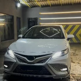 Toyota Camry 2023