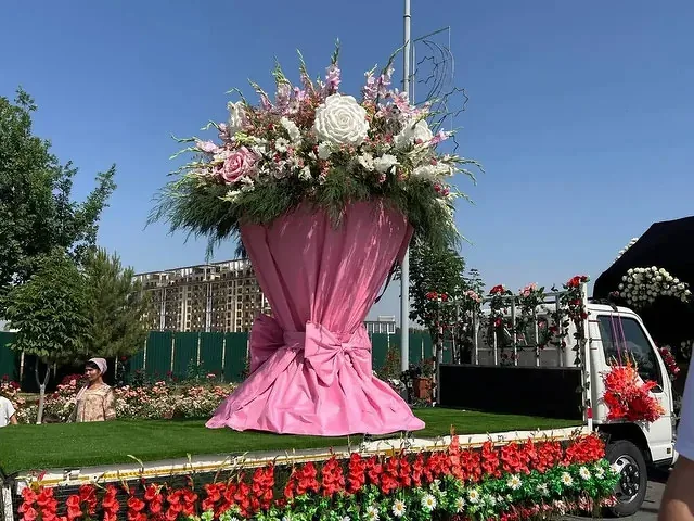 Международный фестиваль цветов в Намангане установил рекорд Гиннесса - img 6